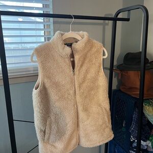 Cozy Sherpa Zip-Up Vest - Beige